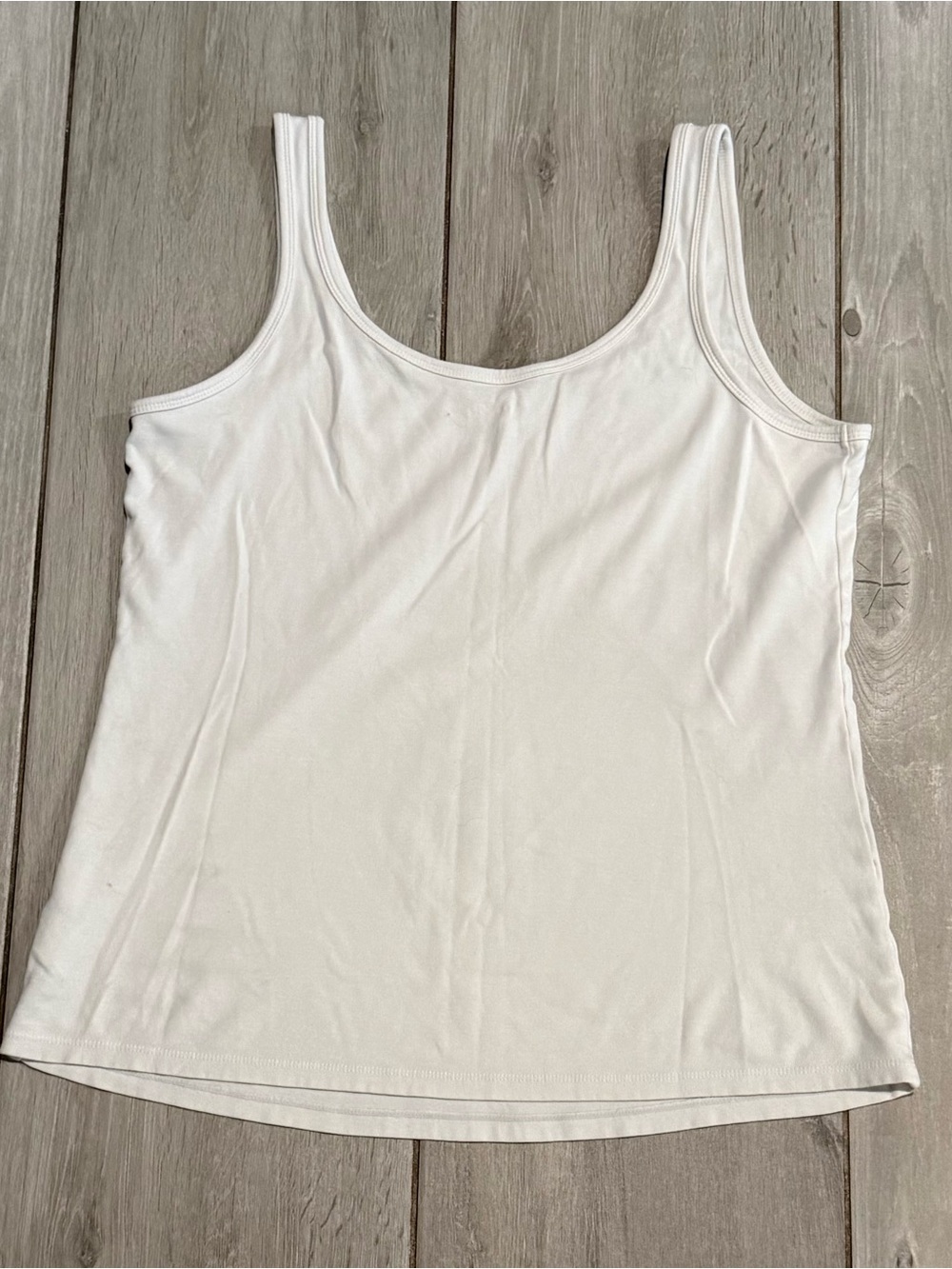 Lilly Pulitzer White Scoop Neck Tank Top - Picture 2 of 3